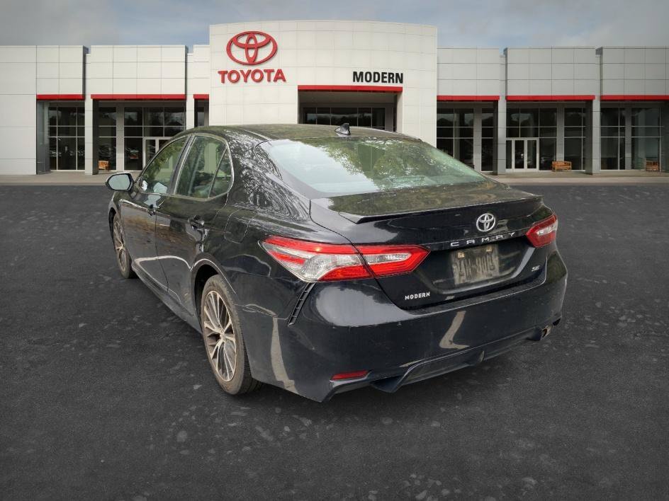 Used 2019 Midnight Black Metallic Toyota SE image 29