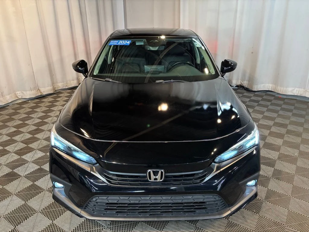 Certified Used 2024 Crystal Black Pearl Honda Touring image 2