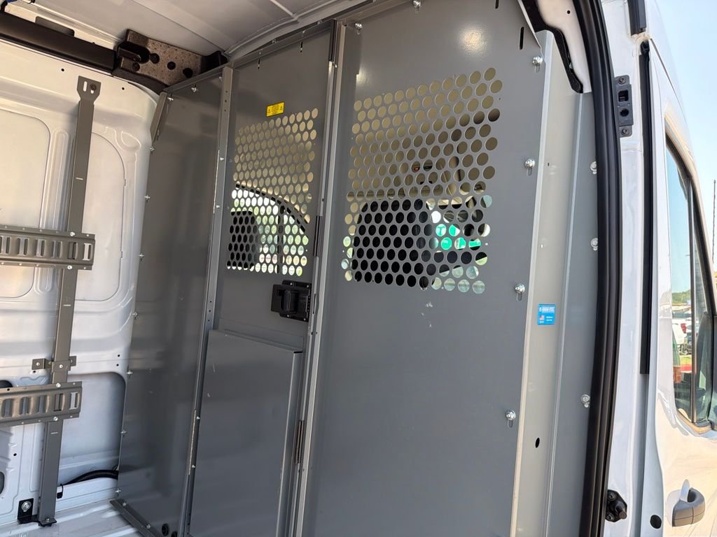 Used 2023 Oxford White Ford Base image 10