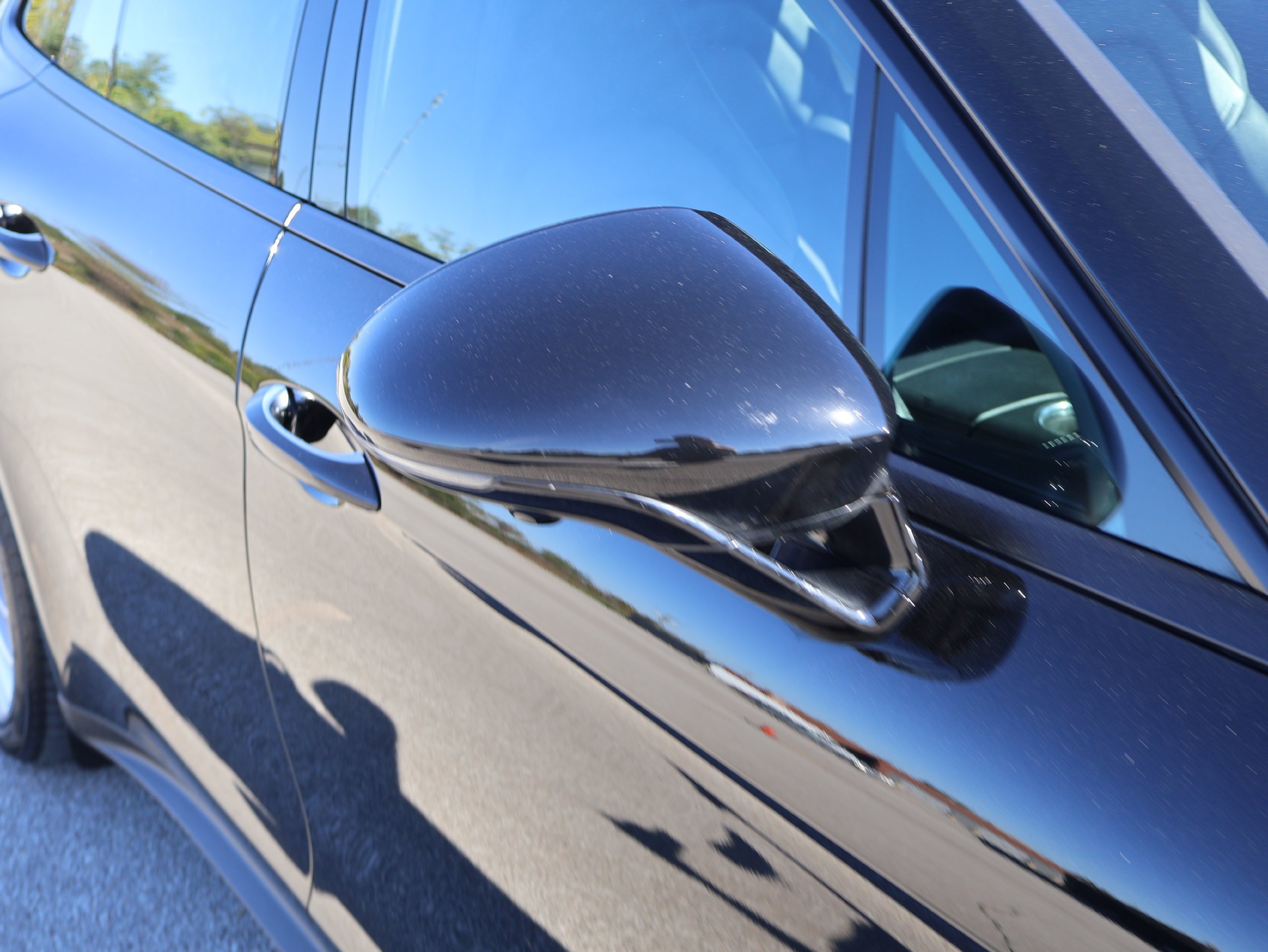 Used 2018 Black Porsche 4 image 15
