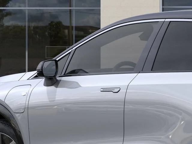 2027 Cadillac OPTIQ Luxury - Photo 12