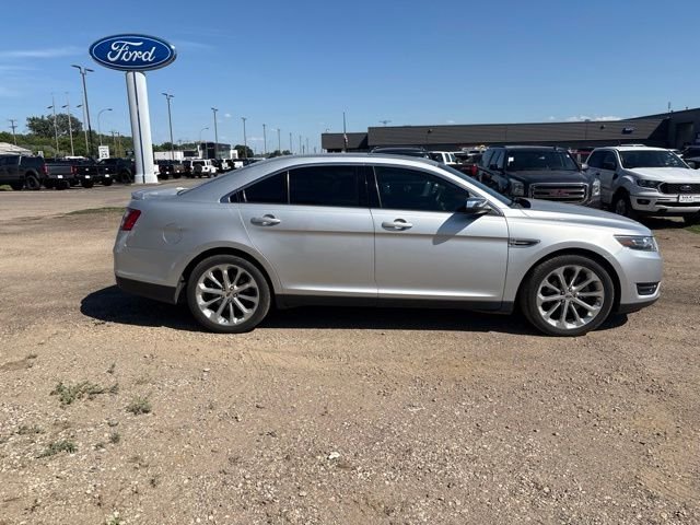 Used 2017 Silver Ford Limited image 10