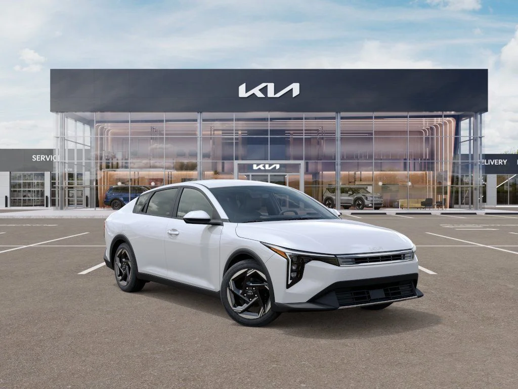 New 2026 Snow White Pearl Kia EX image 8