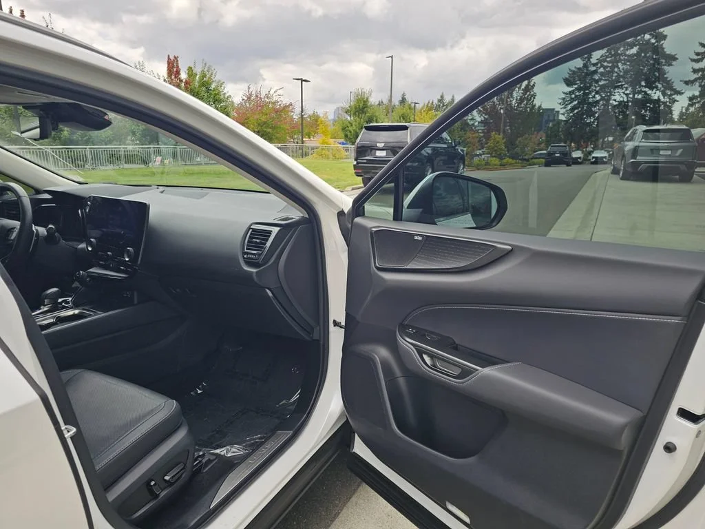 Used 2024  Lexus NX 350 Luxury image 12