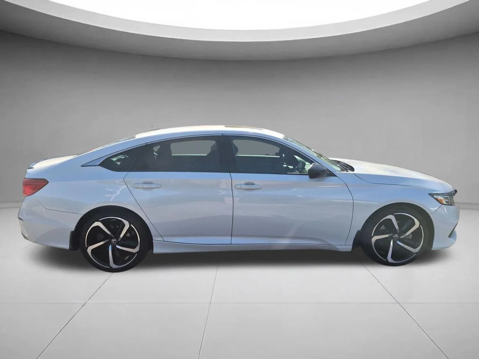 Used 2022 Platinum White Pearl Honda Sport image 6
