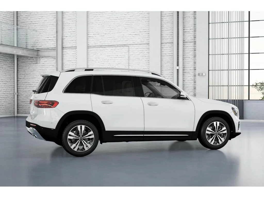 New 2026 White Mercedes-Benz GLB 250 image 18