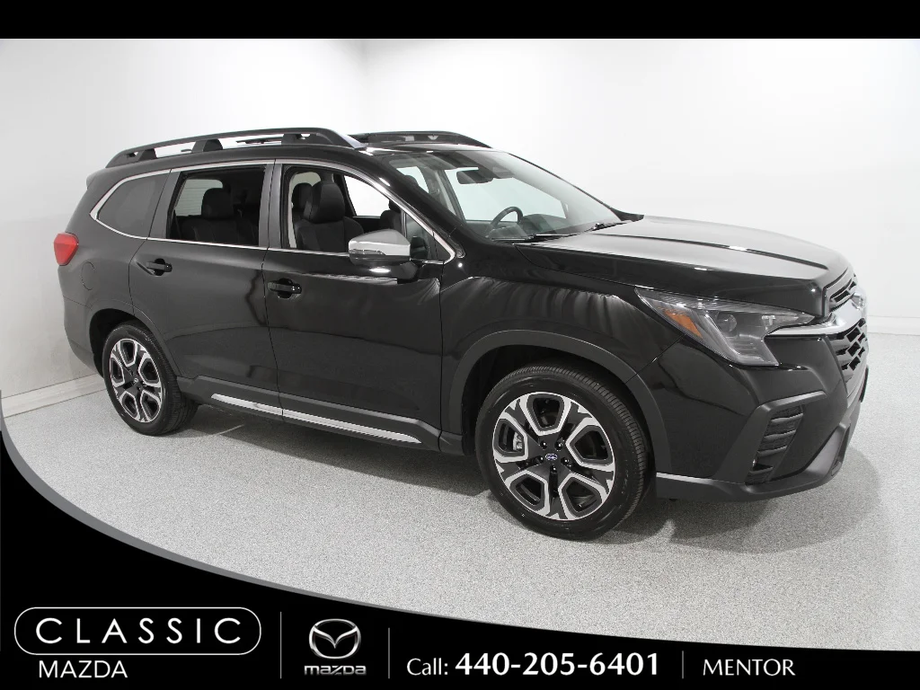 2023 Subaru Ascent Limited 7 Passenger's photo