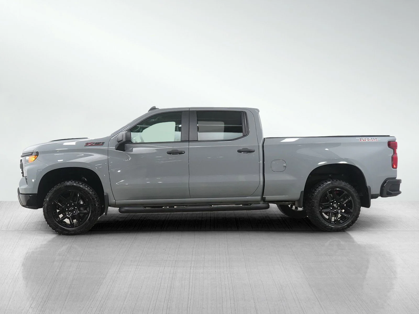 Used 2025 Chevrolet Silverado 1500 Custom with VIN 3GCUKCED6SG220377 for sale in White Bear Lake, Minnesota