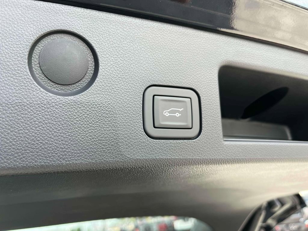 2026 GMC Terrain AT4 - Photo 18