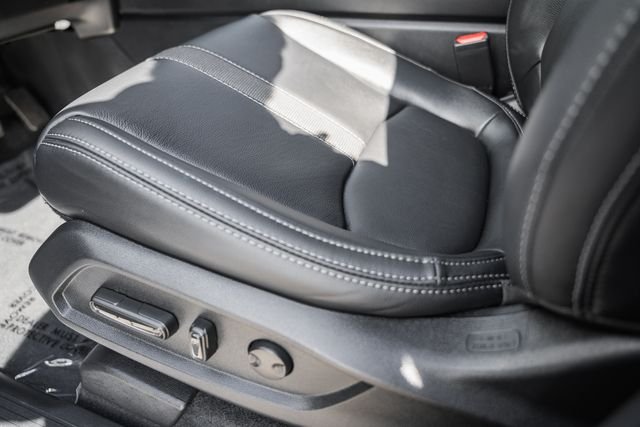 Used 2025 Sonic Gray Pearl Honda Touring+ image 39