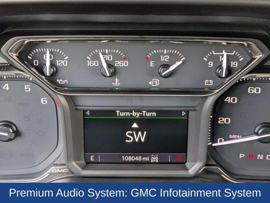 Used 2021 White GMC SLT image 23