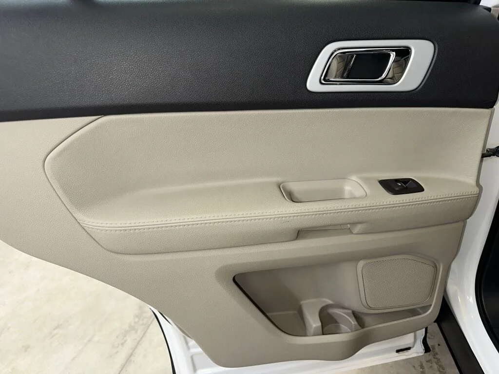 2014 Ford Explorer XLT - Photo 16