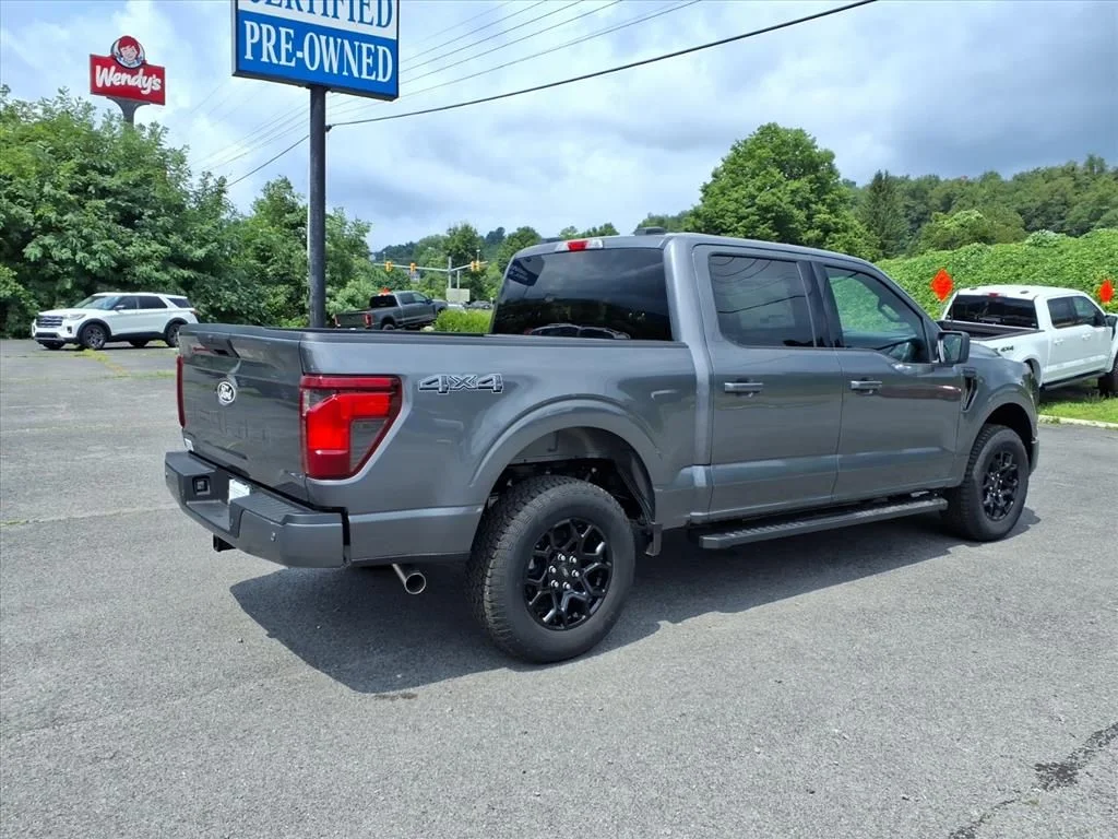 New 2026 Carbonized Gray Metallic Ford XLT image 14