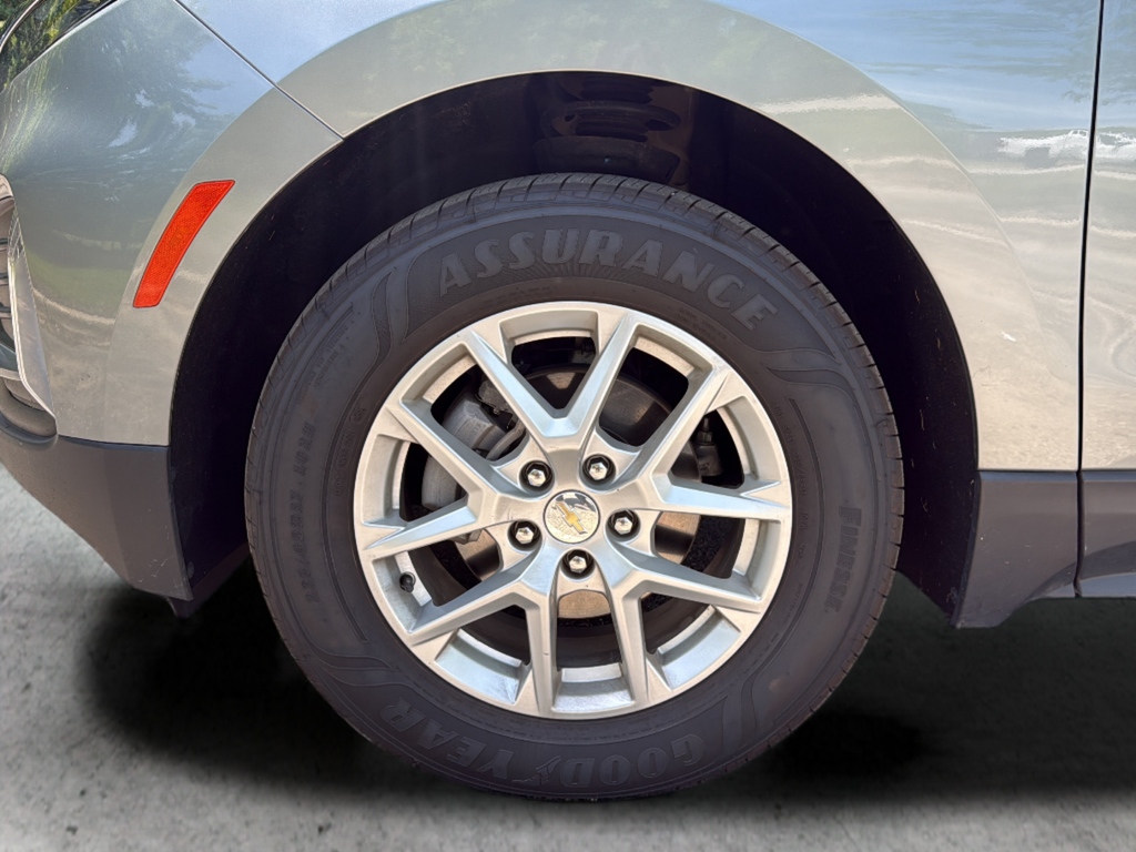 Used 2023 Gray Chevrolet LT image 24