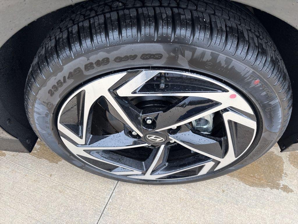 New 2026 Abyss Black Hyundai SEL Sport image 12