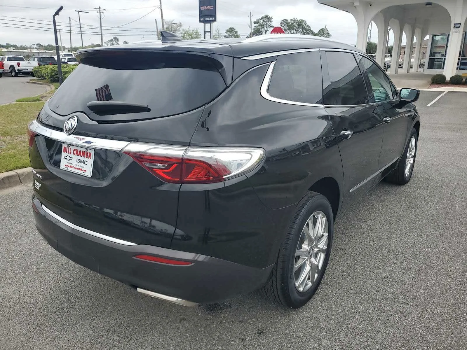 Used 2023 Ebony Twilight Metallic Buick Essence image 6