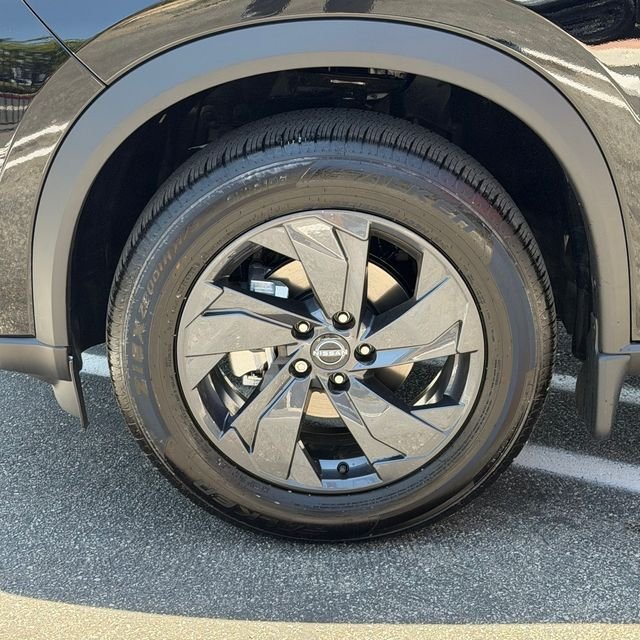 New 2026 Super Black Nissan SV image 12