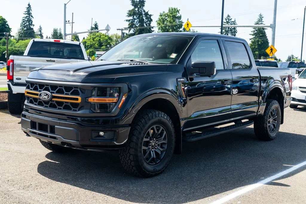 Used 2025 Black Ford Tremor image 3