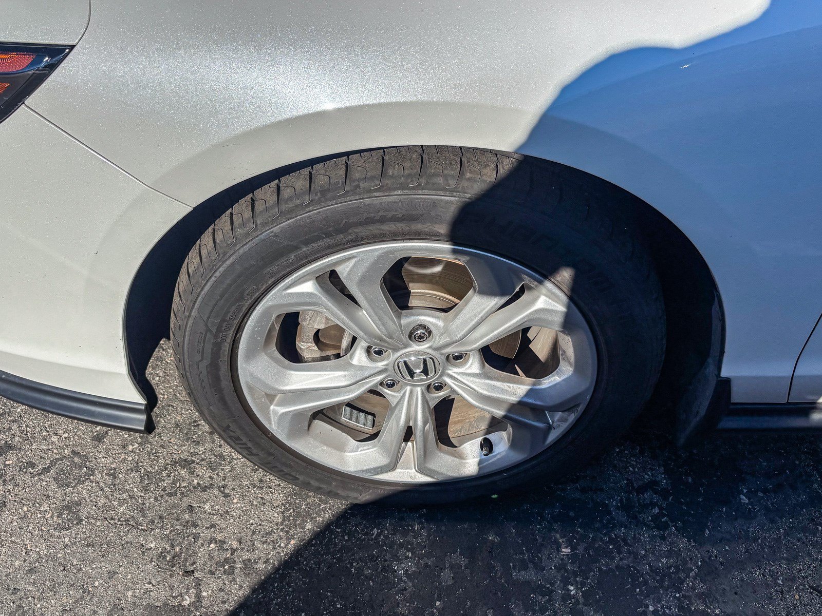 Used 2024 Platinum White Pearl Honda 1.5T LX image 9