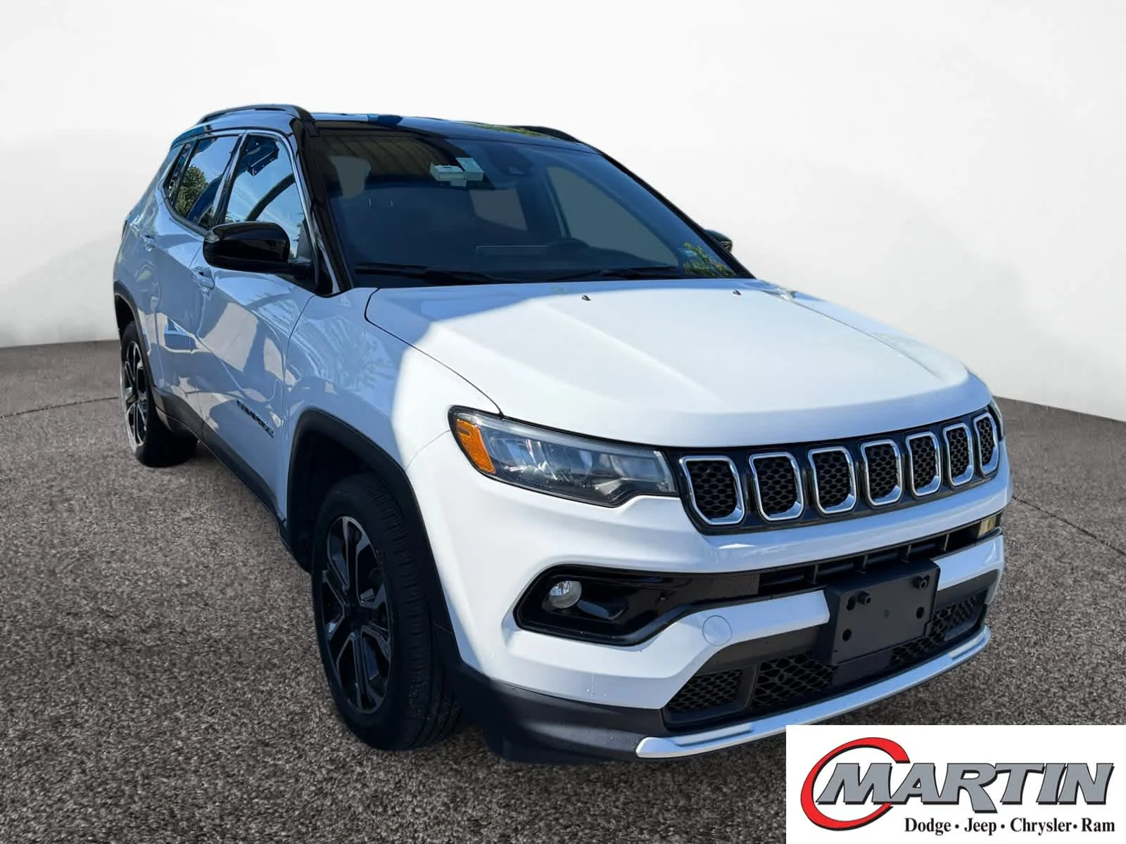 Used 2023 Bright White Clearcoat Jeep Limited image 3