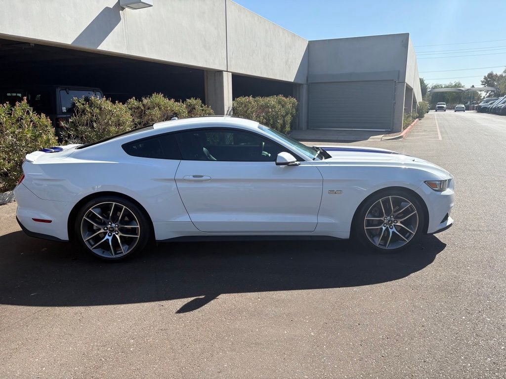 Used 2017 White Ford GT Premium image 4
