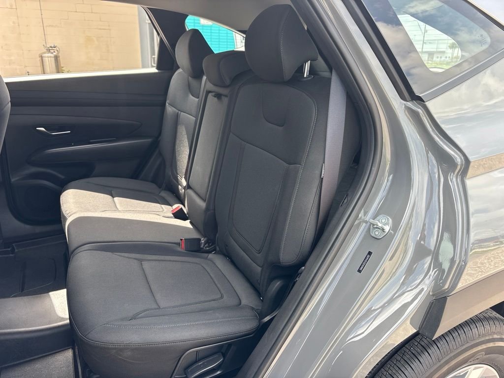 2025 Hyundai Tucson SE - Photo 11