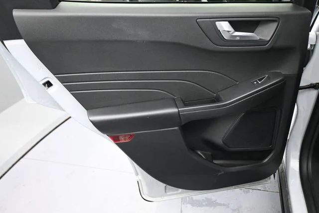 Used 2025 Silver Ford ST-Line Select image 18
