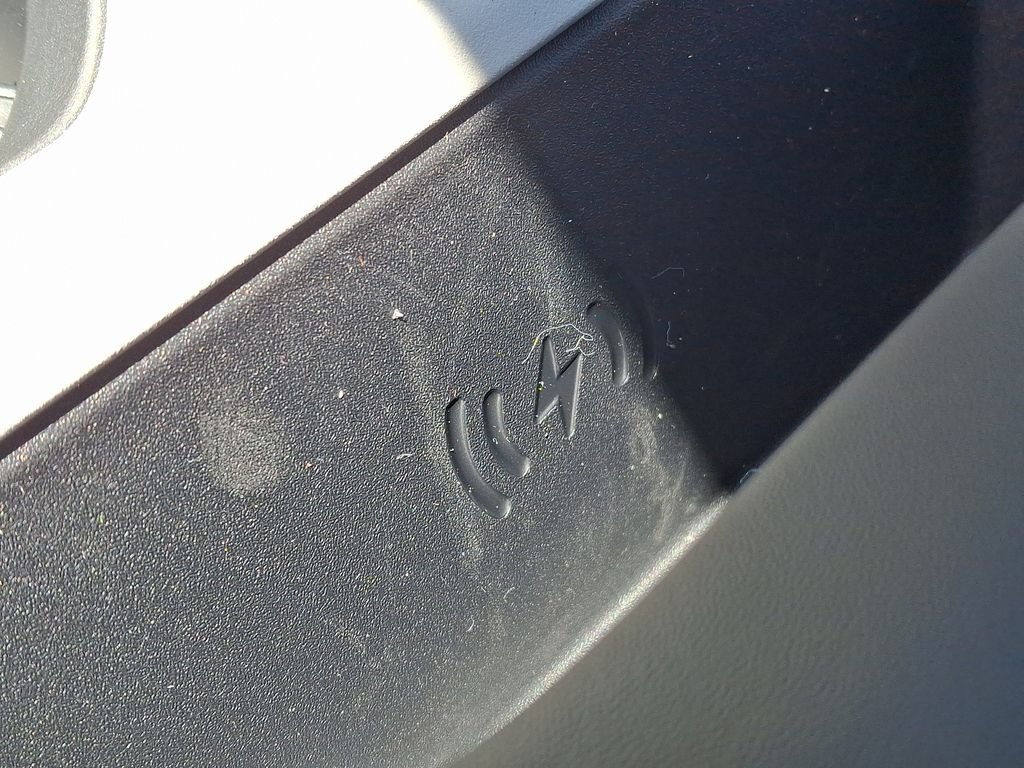 2025 Land Rover Defender S - Photo 19