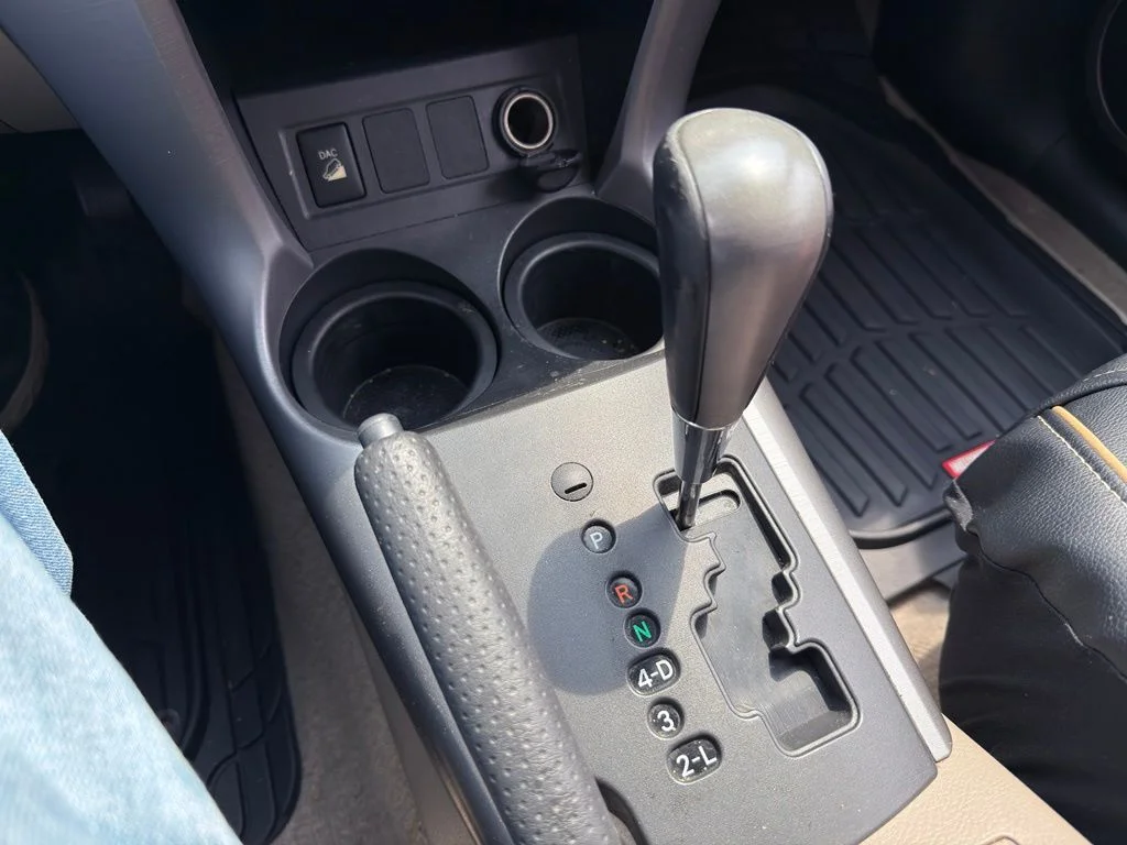 Used 2007 Black Toyota Limited image 29