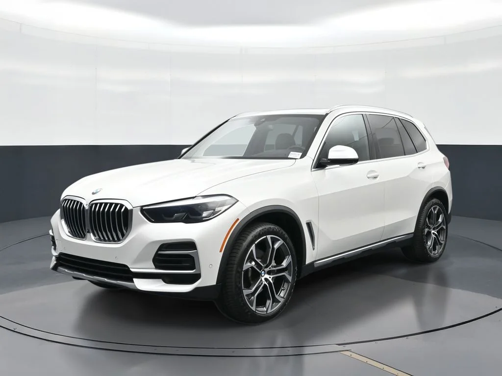 Certified Used 2023 Mineral White Metallic BMW xDrive40i image 1