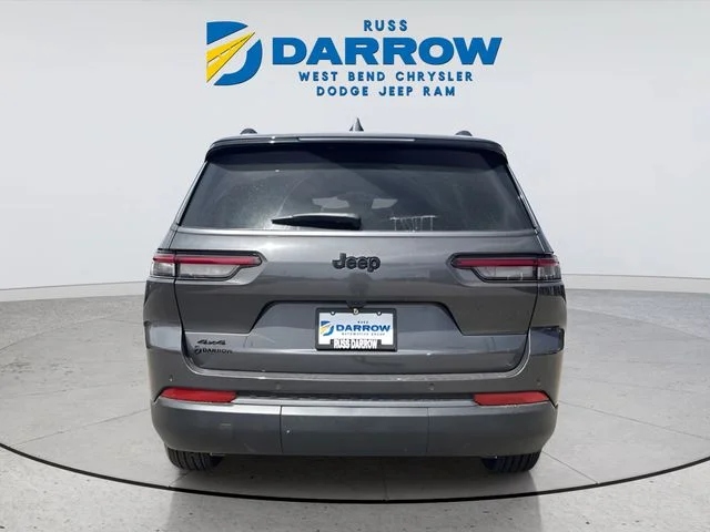 New 2026 Baltic Gray Metallic Clear-Coat Exterior Paint Jeep Laredo image 5