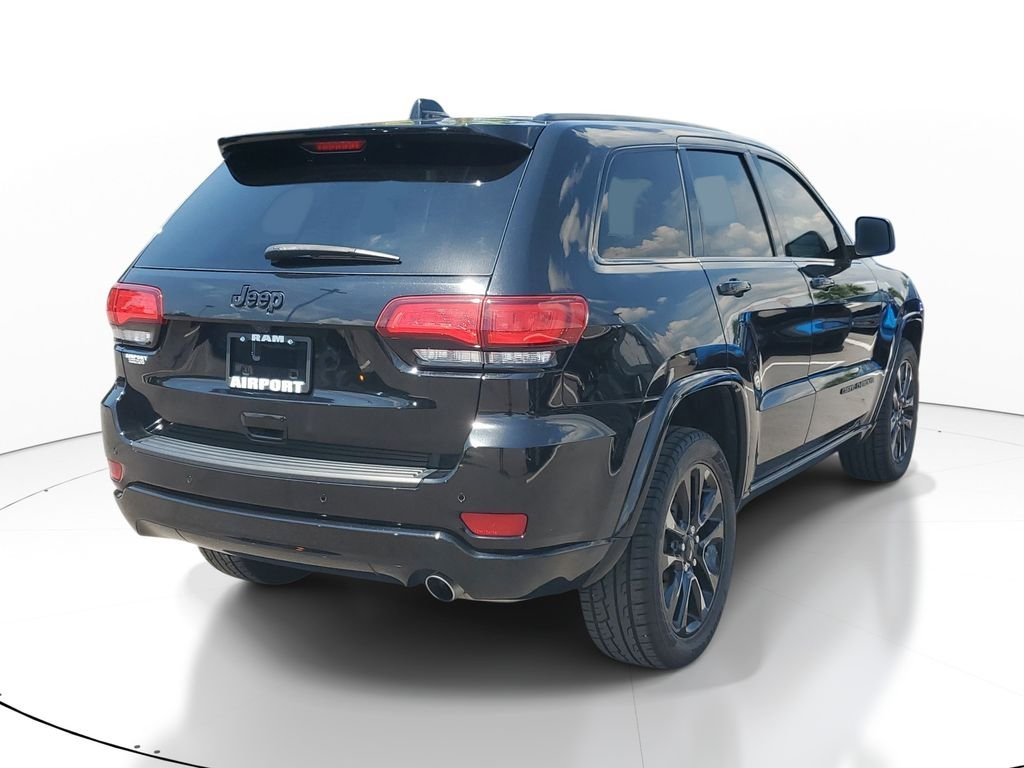 Used 2021 Black Jeep Laredo X image 6
