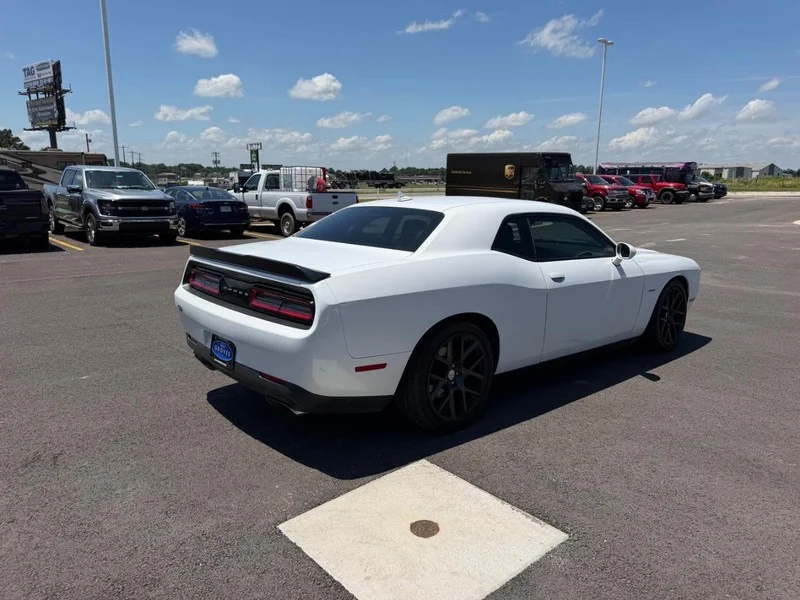 Used 2016 Bright White Clearcoat Dodge R/T Plus Shaker image 5