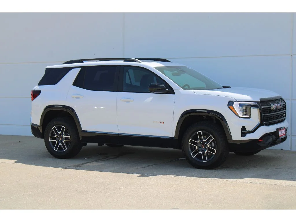 2026 GMC Terrain AT4 - Photo 9