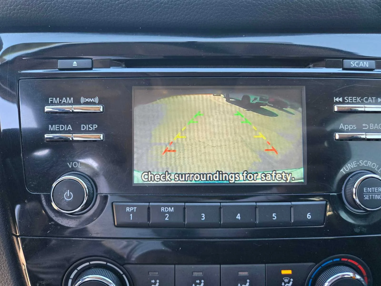 Used 2016  Nissan SV image 12