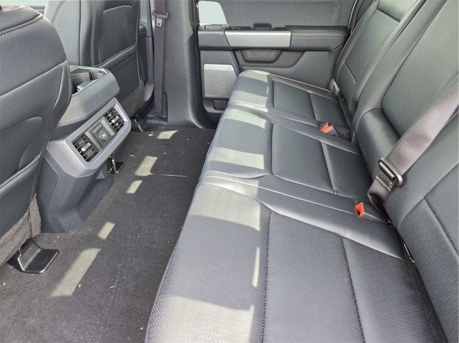 New 2026 Carbonized Gray Metallic Ford F-250® Lariat® image 18