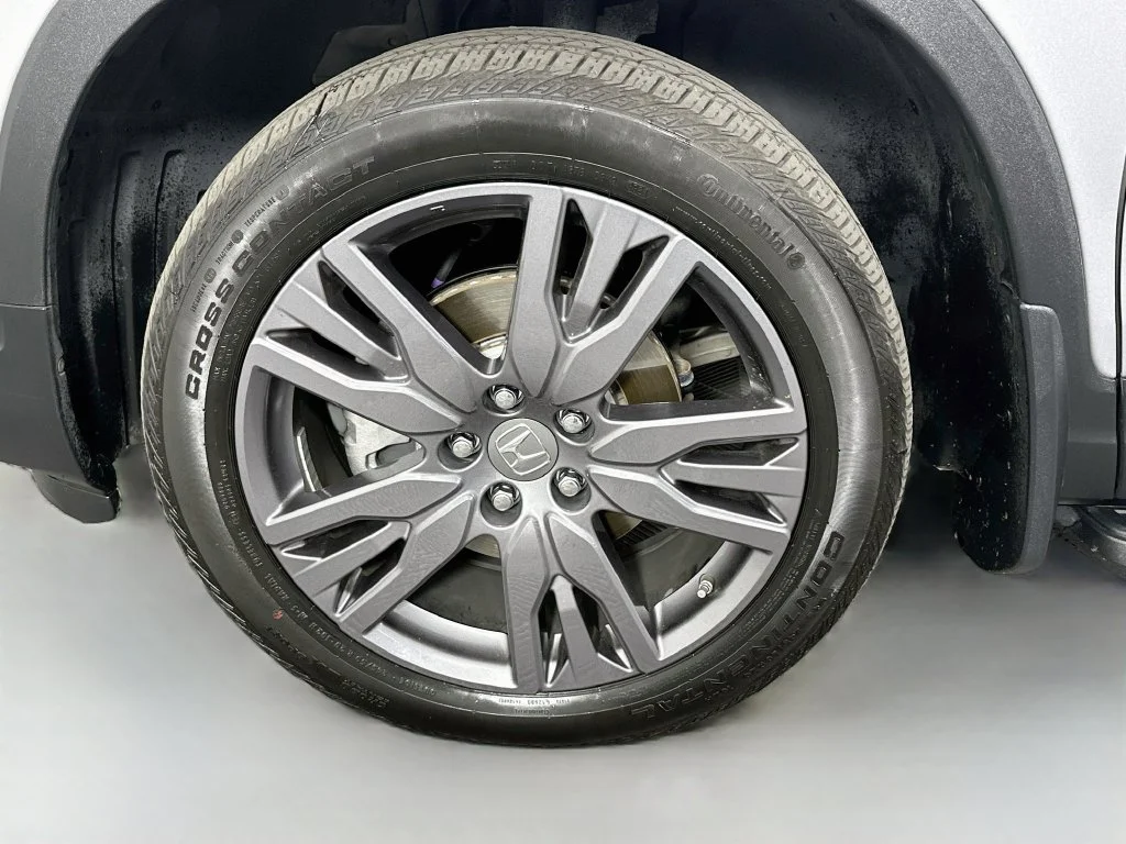 Used 2021  Honda EX-L image 32