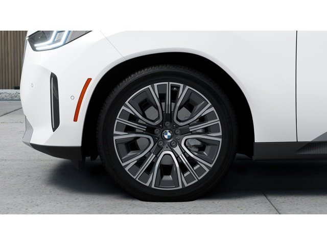 New 2026 Mineral White Metallic BMW 30 xDrive image 7