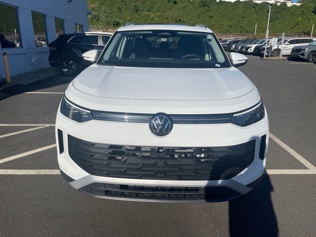 Used 2025 White Volkswagen 2.0T SE image 3