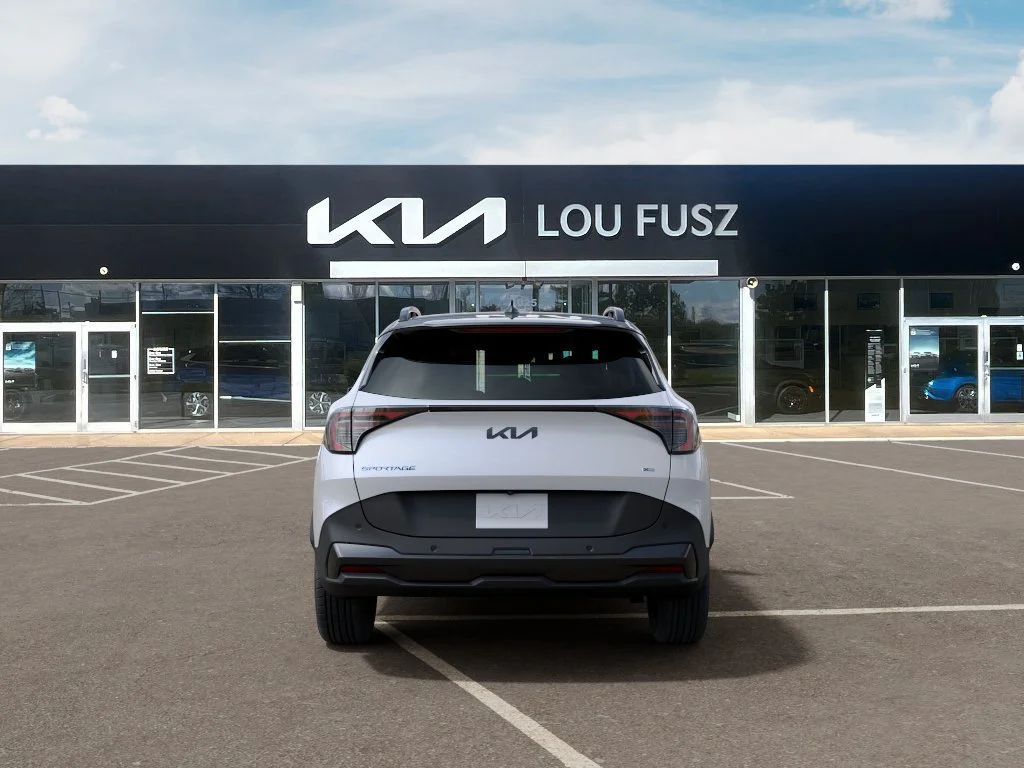 New 2027 Glacial White Pearl / Black Ro Kia X-Line image 5