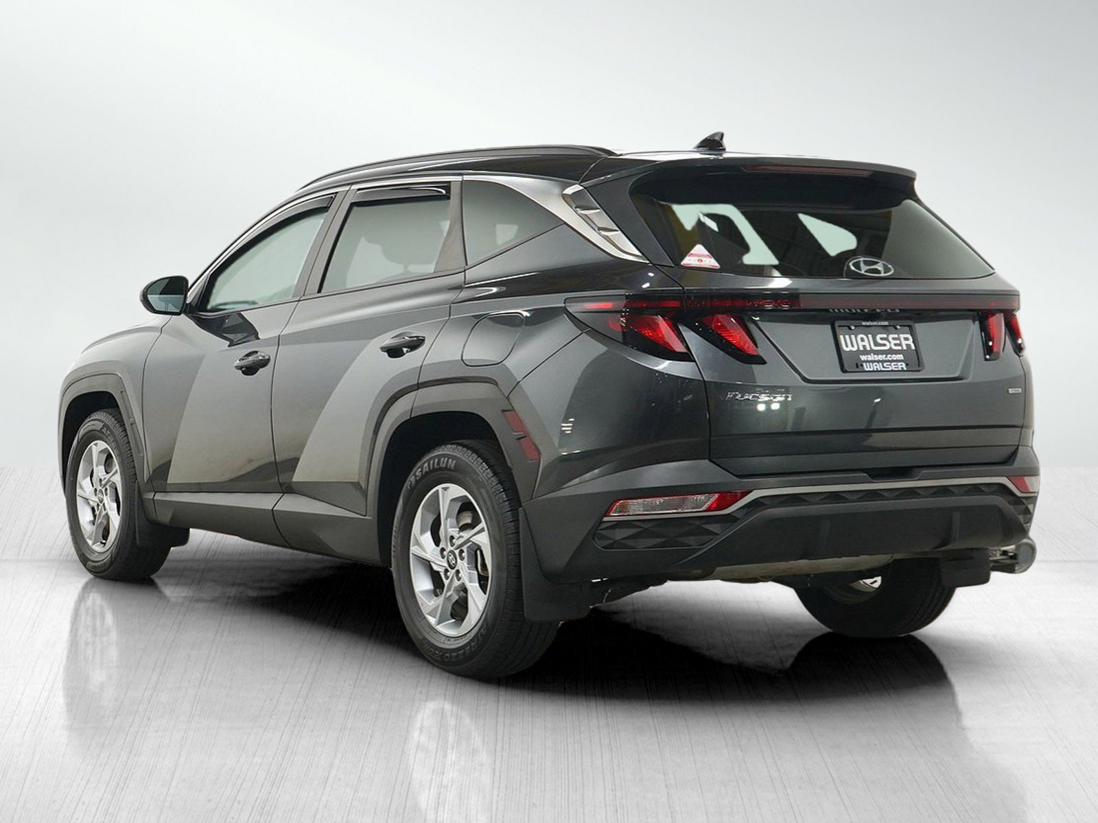 Used 2024 Dark Gray Metallic Hyundai SEL AWD *Ltd Avail* image 4