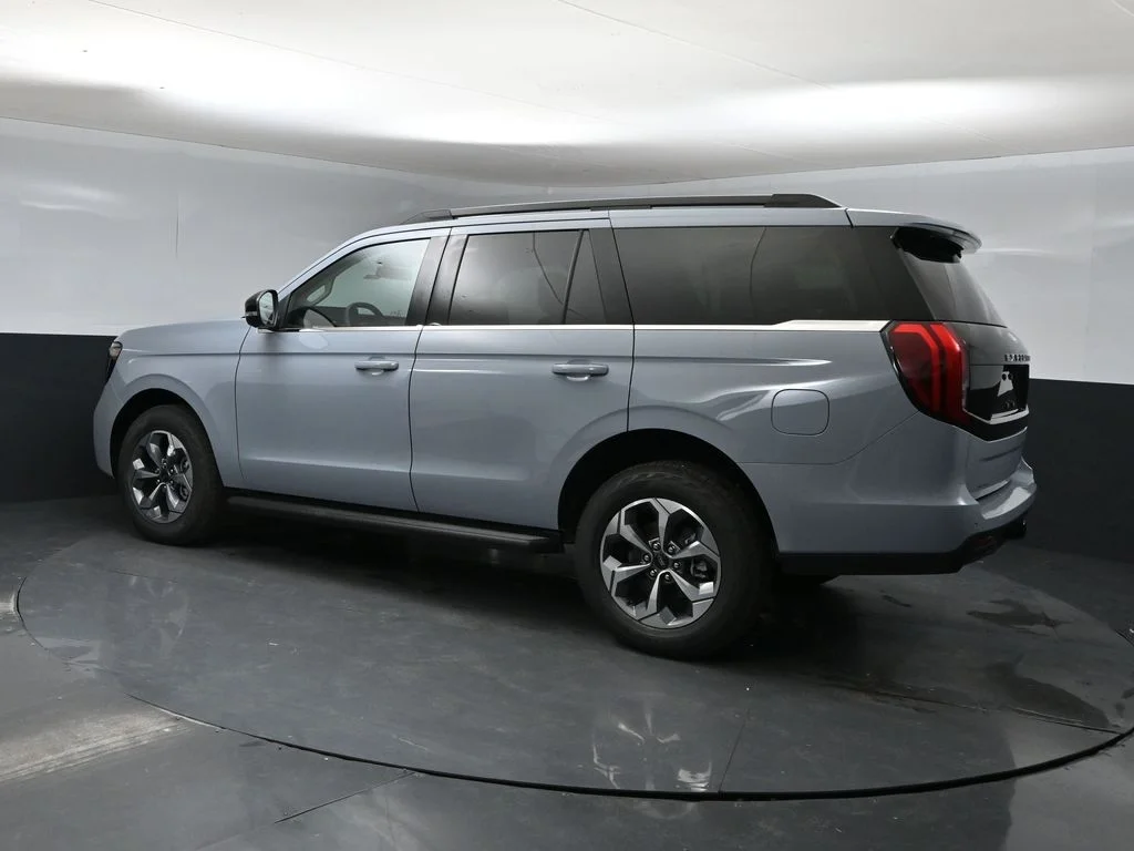 New 2027 Gray Ford Active image 4