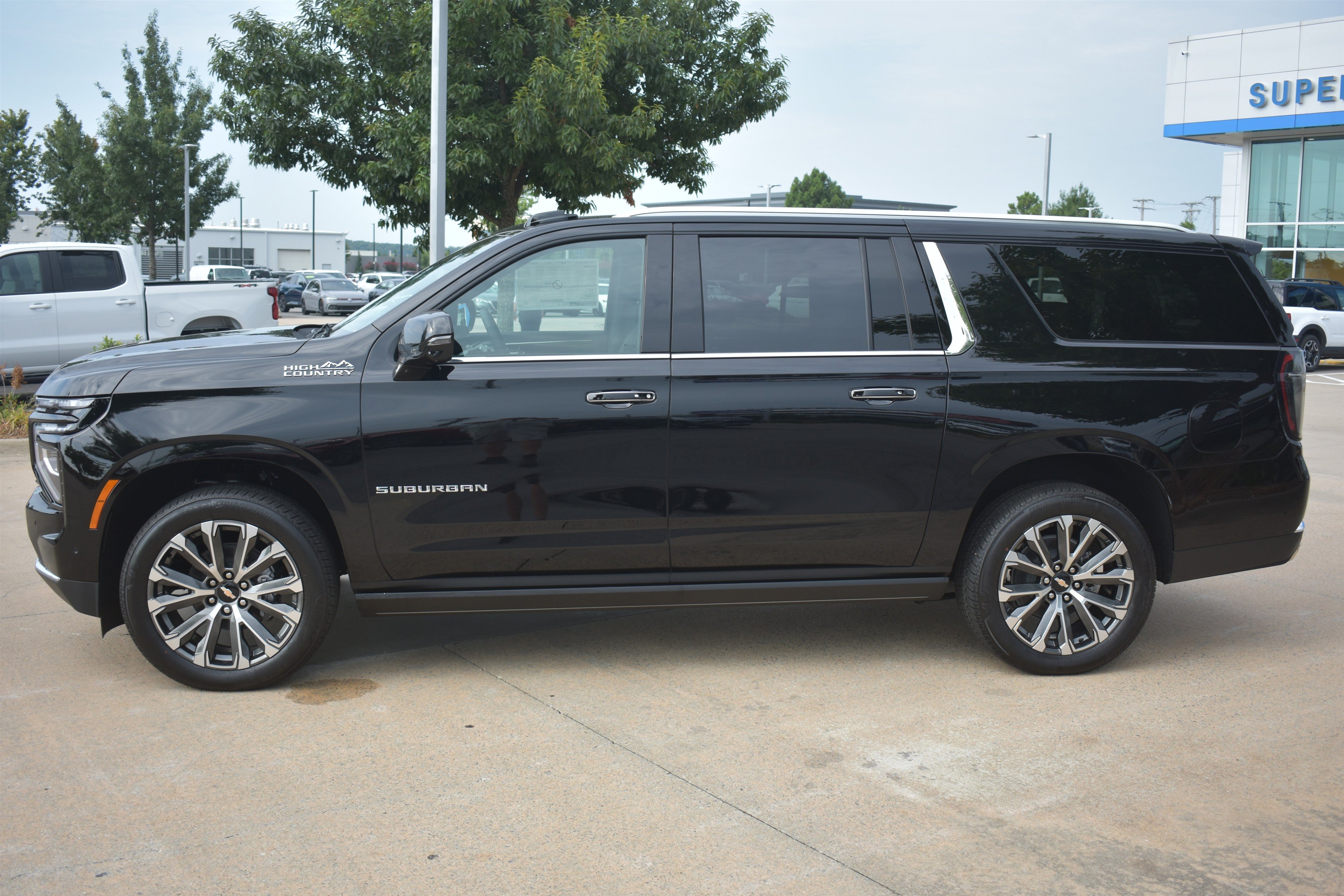 2026 Chevrolet Suburban High Country - Photo 8