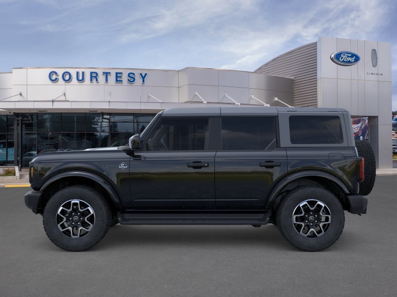 New 2026 Shadow Black Ford Outer Banks® image 3