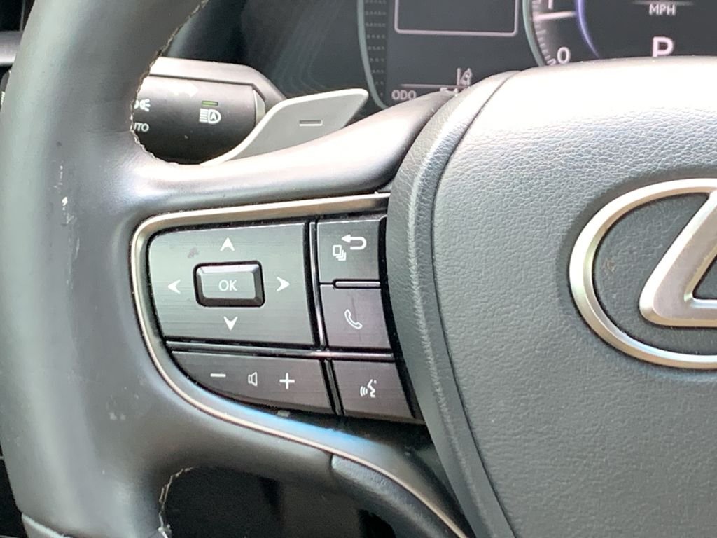 2021 Lexus ES 350 - Photo 22