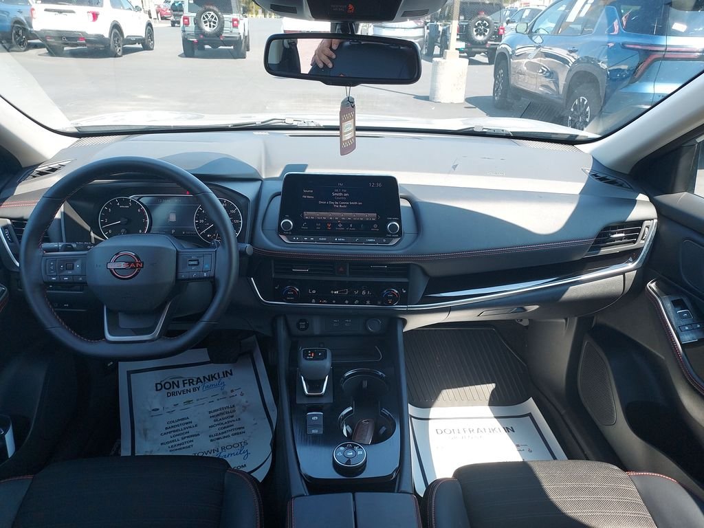 Used 2025 Gray Nissan Rock Creek image 15