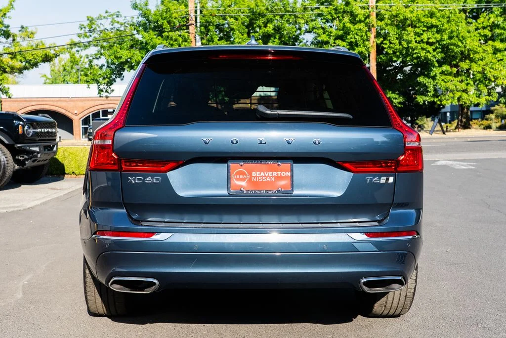 Used 2019 Blue Volvo T6 Inscription image 5