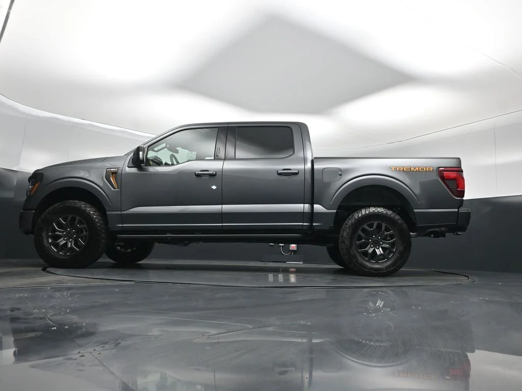 New 2026 Gray Ford Tremor image 7