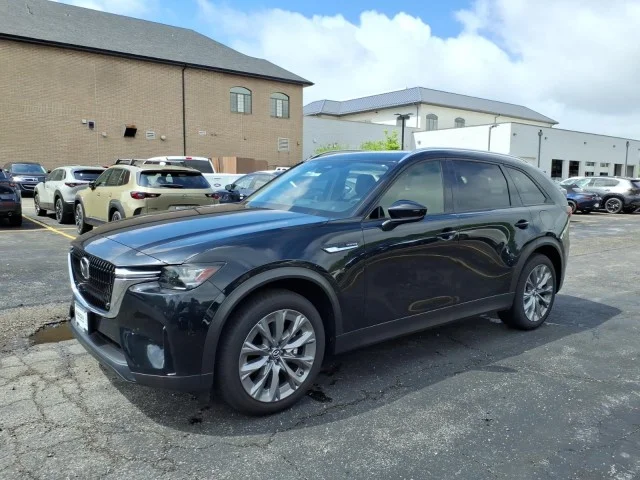 New 2026 BLACK Mazda Preferred image 7