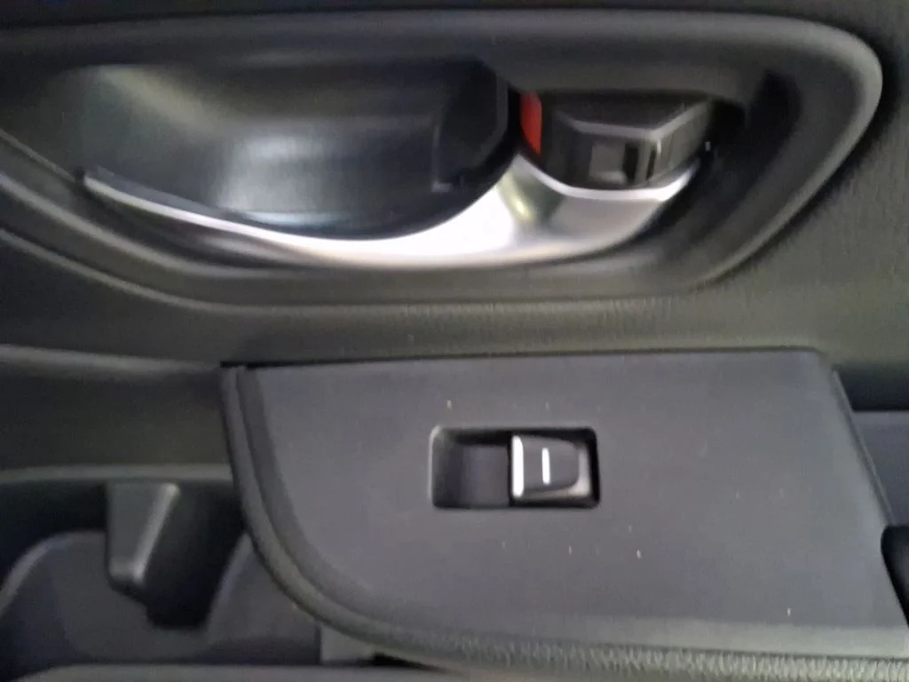 Used 2025 White Honda Touring image 31